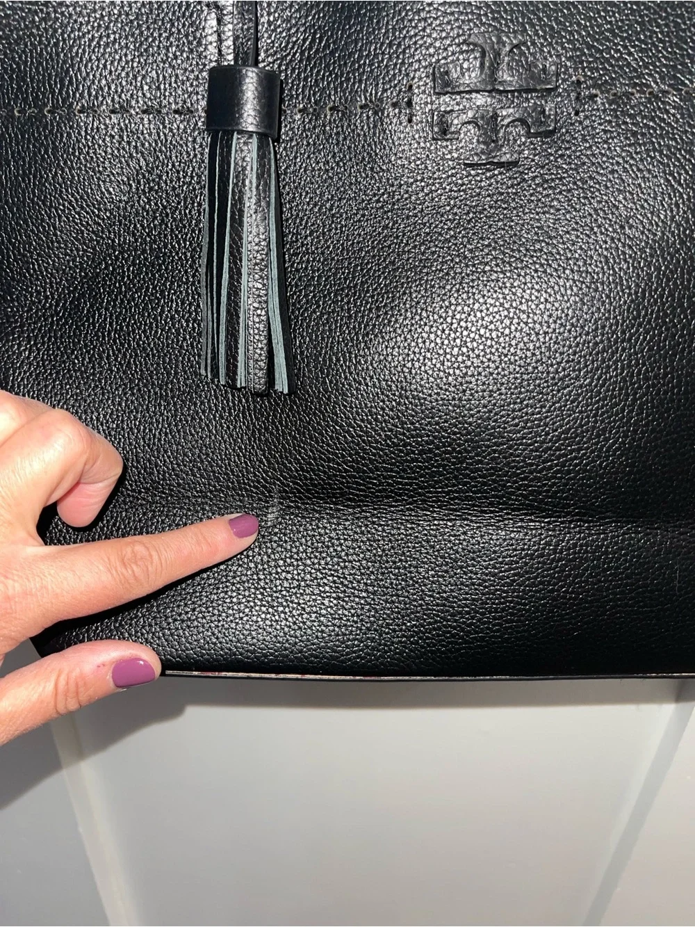 TORY BURCH McGraw Leather Logo Tote Bag Women Black With Tassel Genuine. READ!